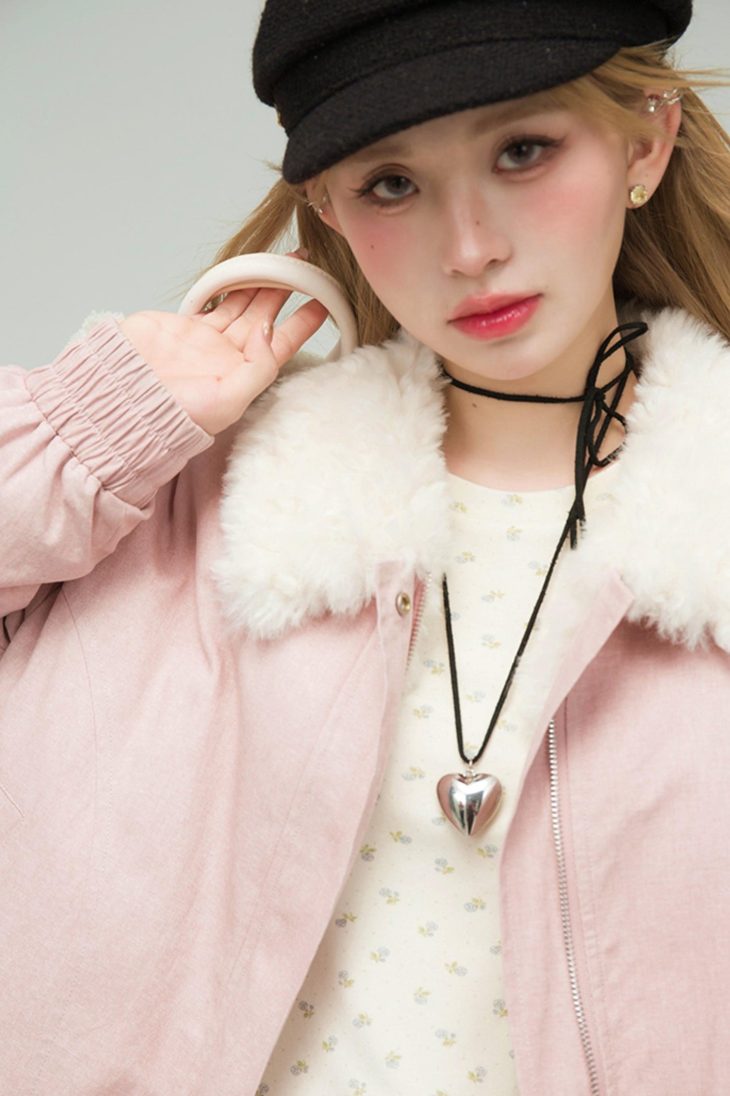 ミルキーアプリコットフローラルトップス