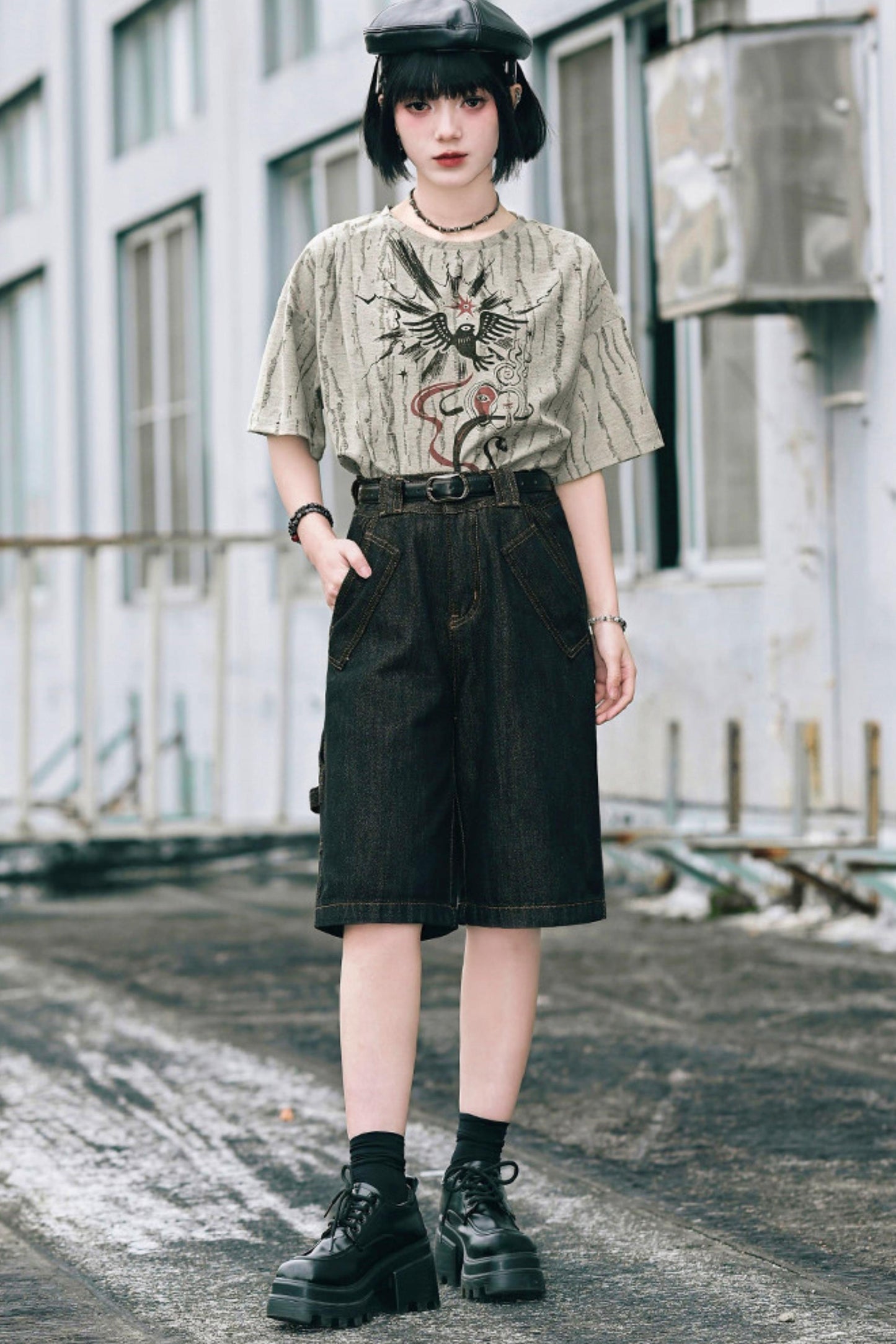 蛇と翼のサブカルTシャツ