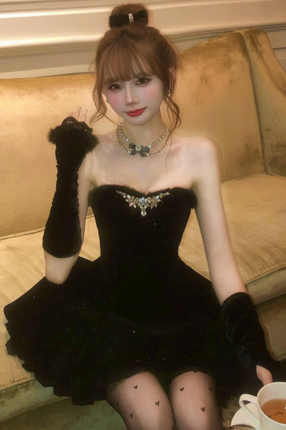 French off-the-shoulder dress + shawl + sleeves