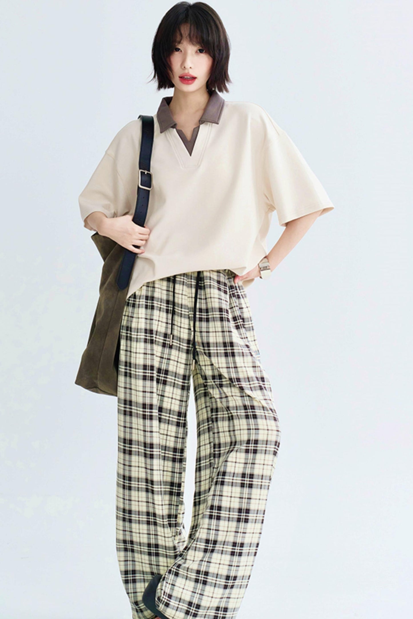 Contrast Lapel Loose Fit Faux Top