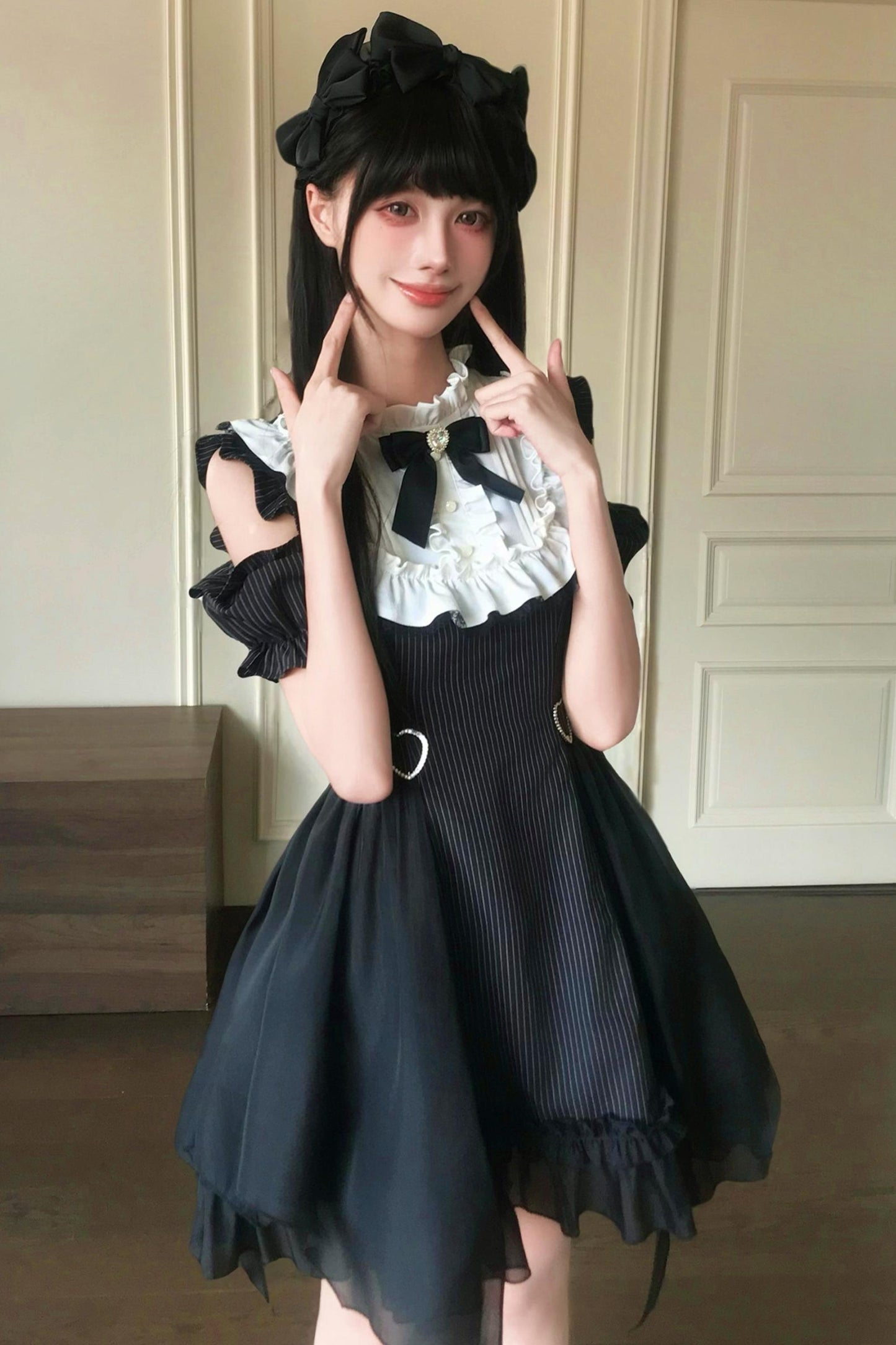Vestido de hombros descubiertos luna oscura estilo jirai