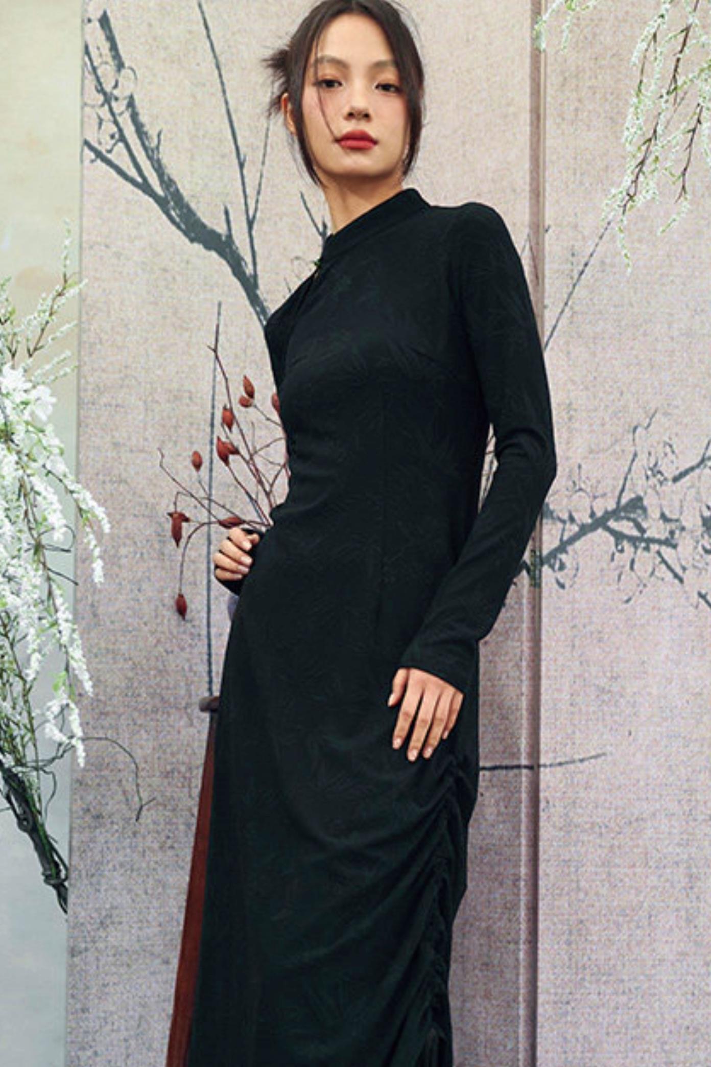 Chinesisches Kleid mit Kordelzug