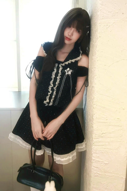 Vestido de hombros descubiertos con estrellas negras + top