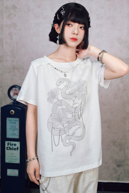 ダークスネークリリーチェーングラフィックTシャツ