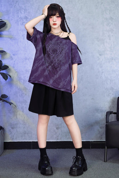 Lila dunkles Ein-Schulter-T-Shirt im Dekadenz-Look