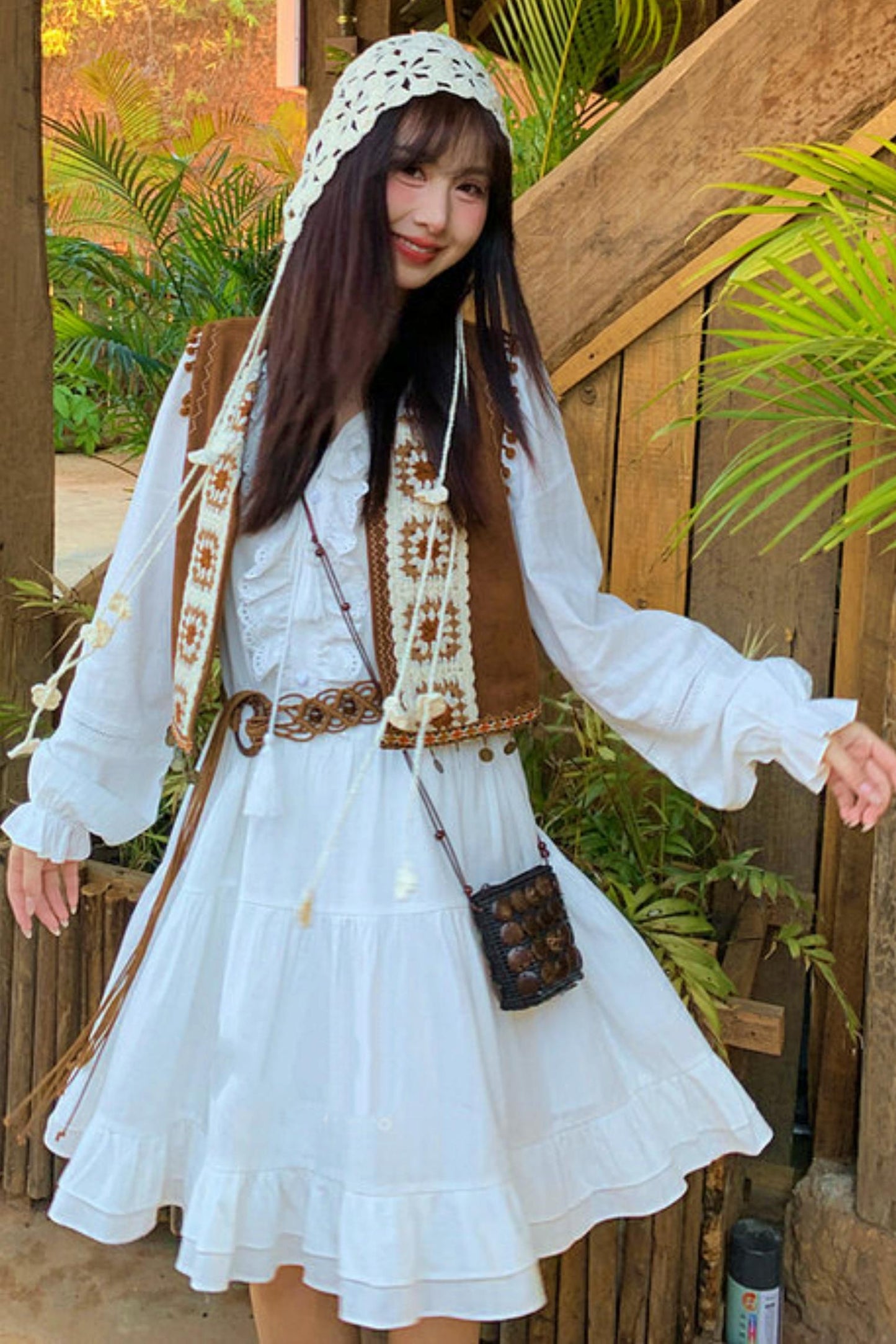 Kleid mit reinen Spitzenärmeln
