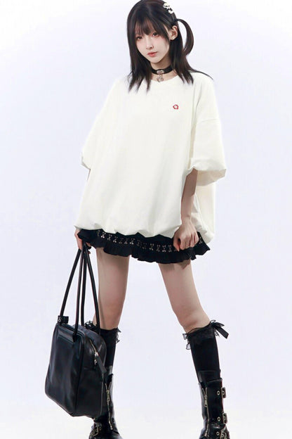 t-shirt oversize con logo mela