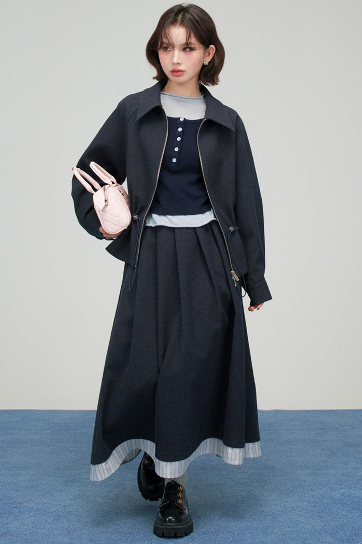 カジュアルコントラストタイトトップス