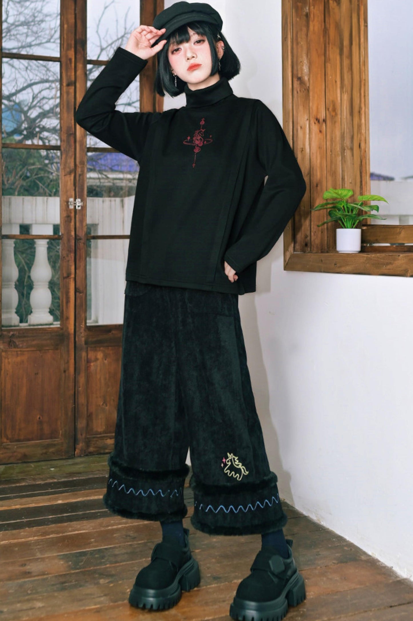 モードエンブロイダードシェニールパンツ