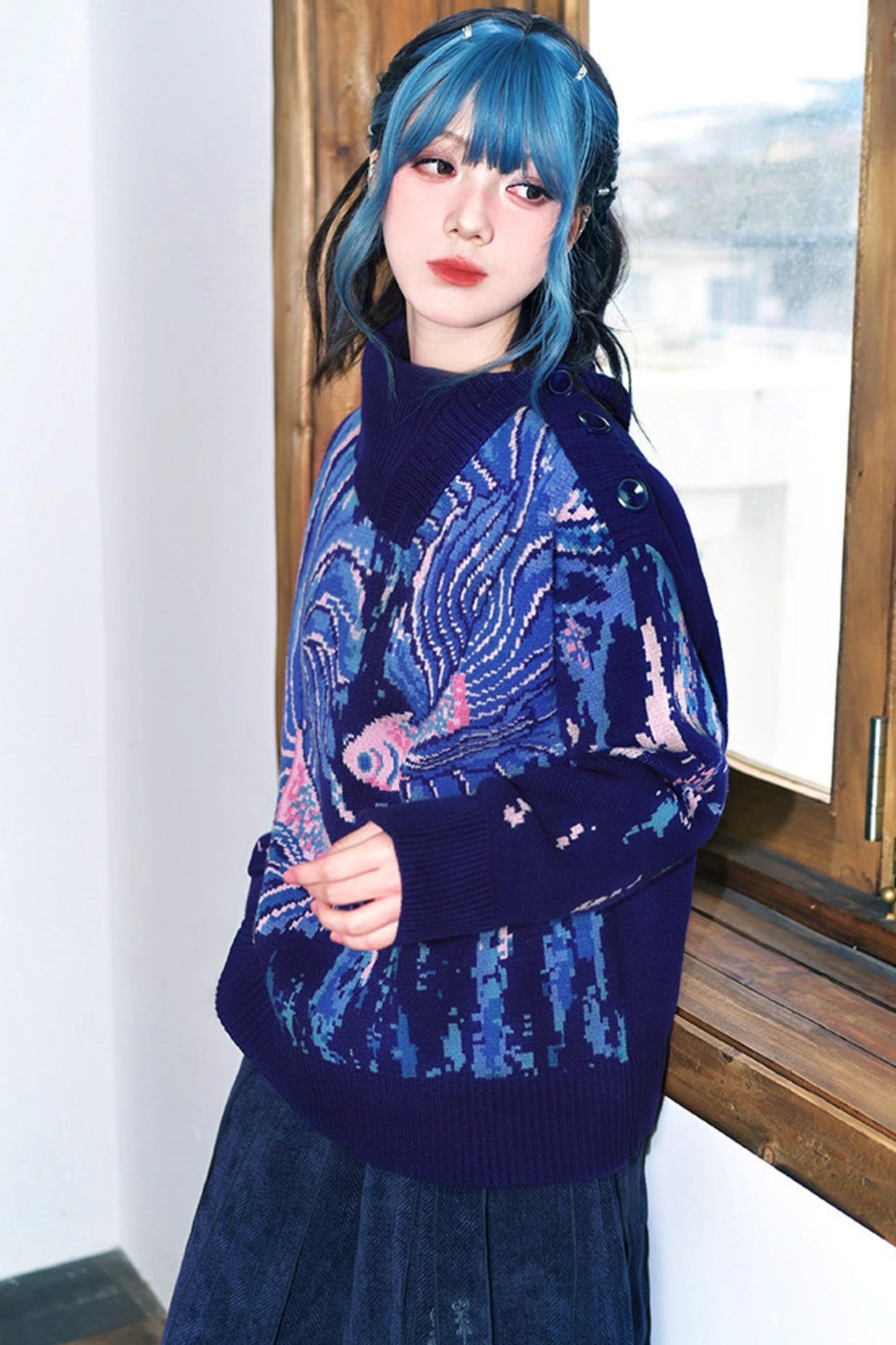 Floating Fin Dream Jacquard Top