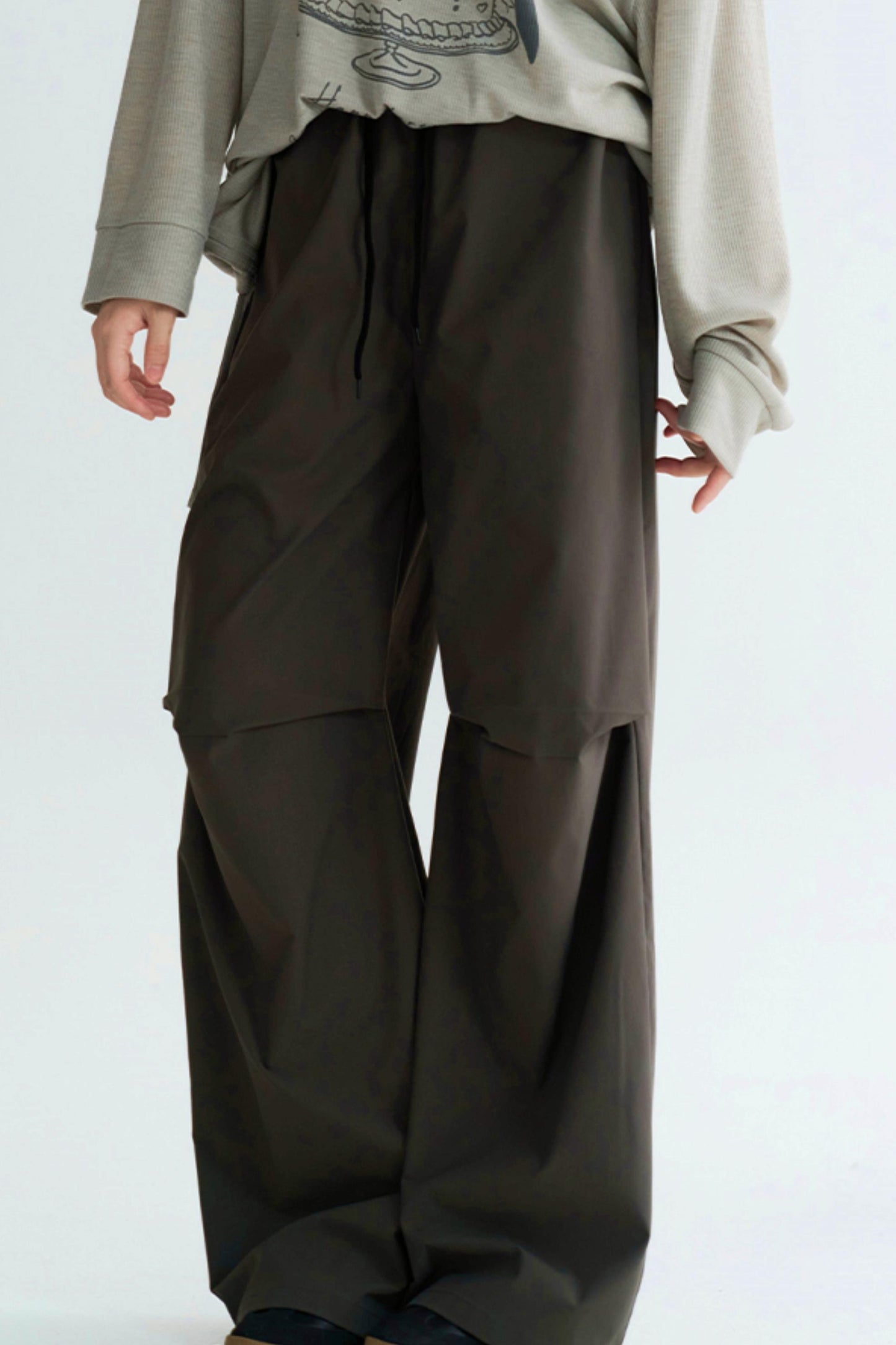 カジュアルニーディテールカーゴパンツ