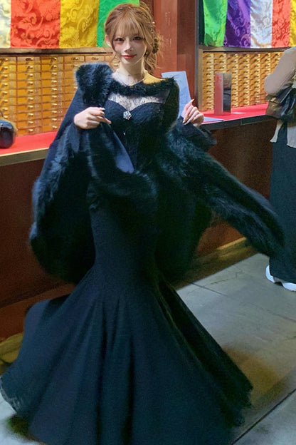 Elegant Black Fur Cape