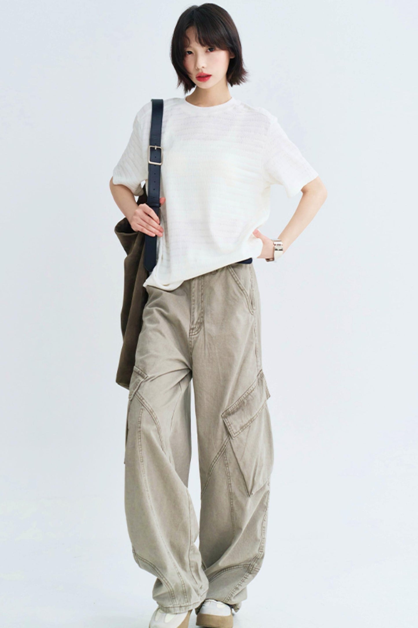 テクスチャードソリッドカラーティーシャツ