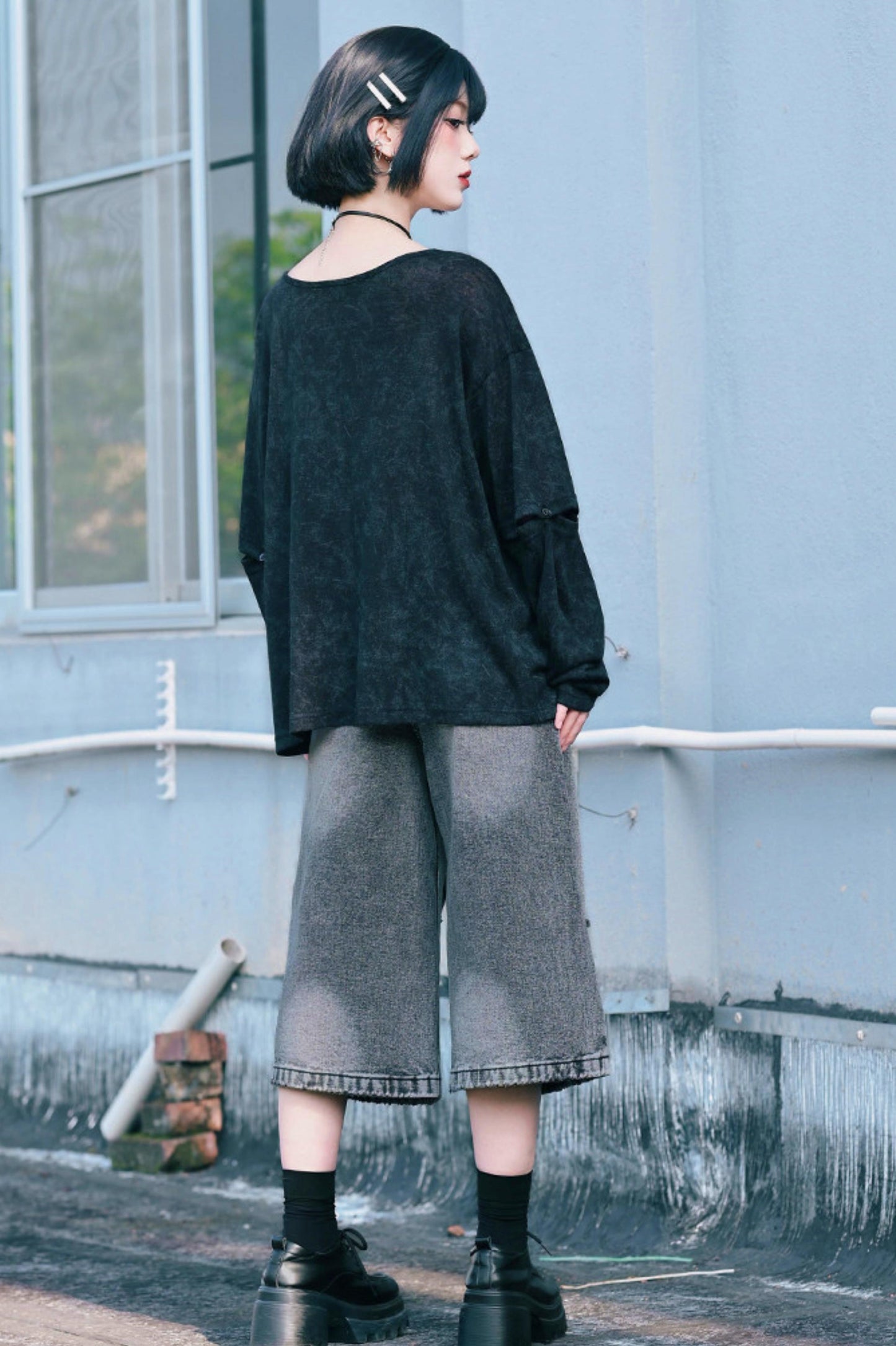 Ruins Street Distressed Denim Pants