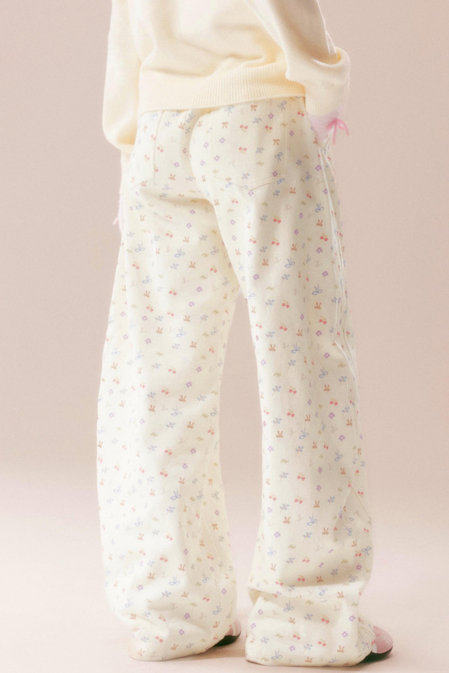 バタフライウィスパーズフローラルパンツ