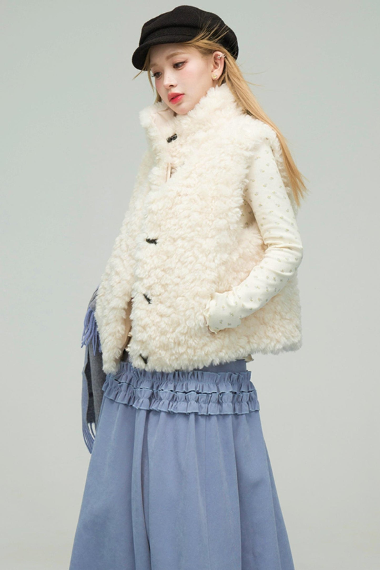 ミルキーアプリコットフローラルトップス