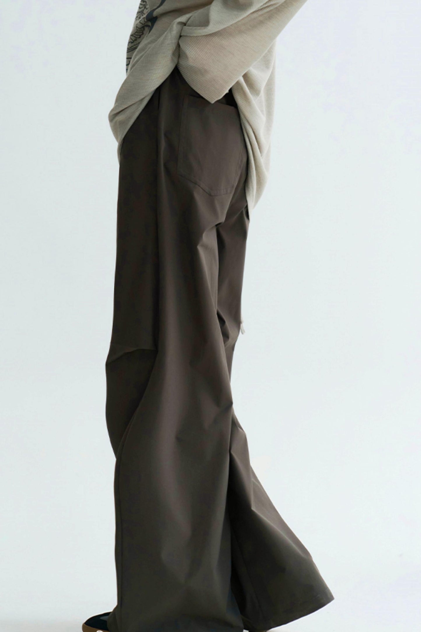 カジュアルニーディテールカーゴパンツ