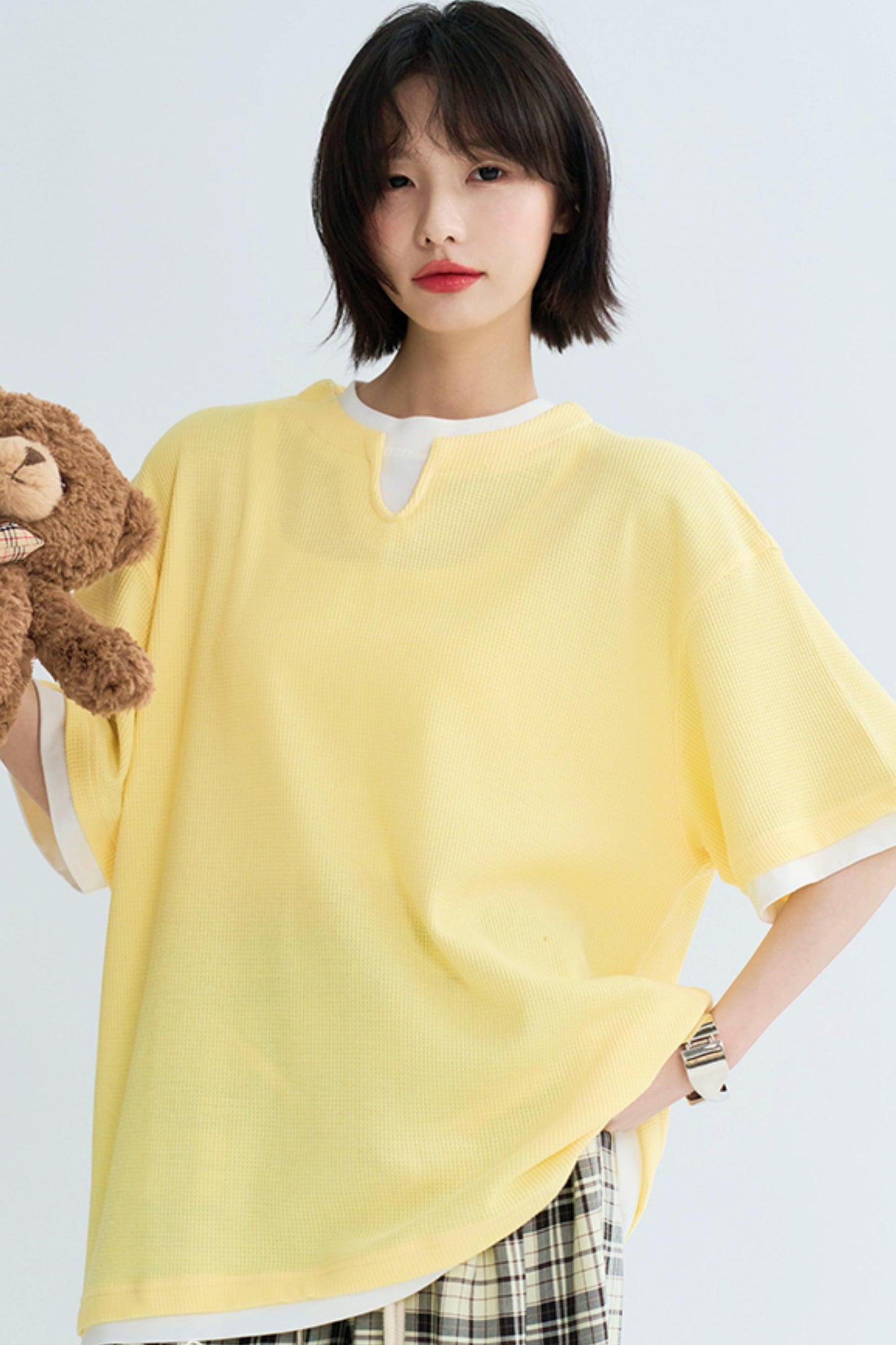 Loose contrast crew neck layered top