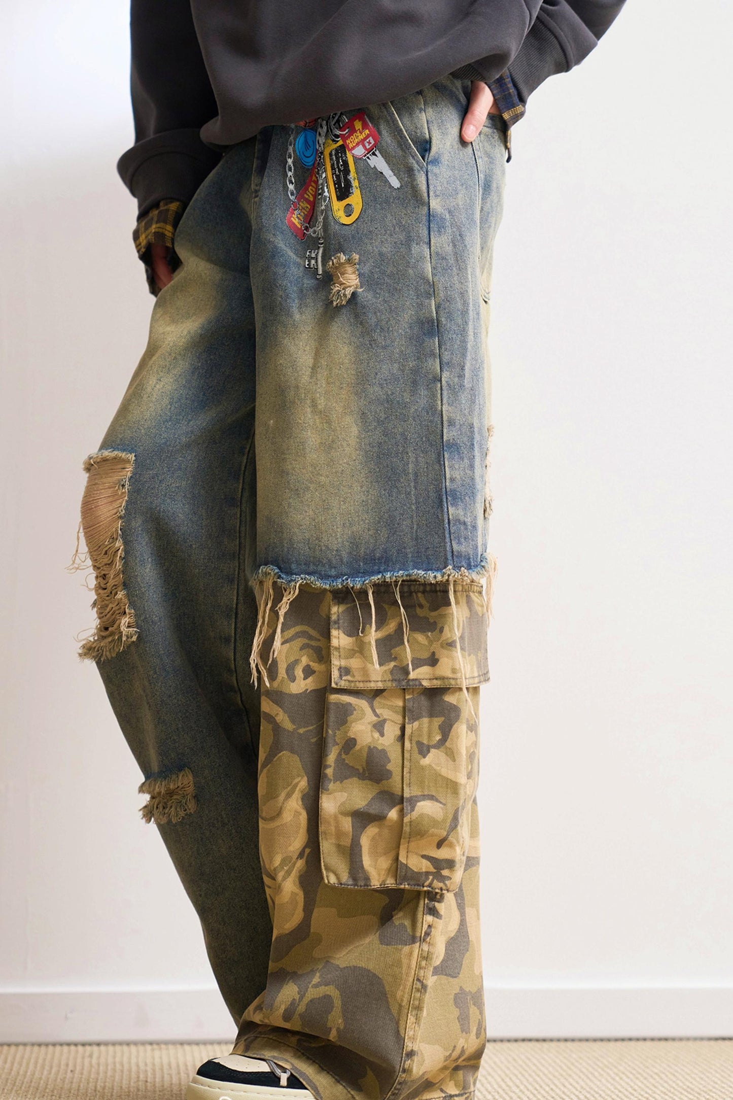 ステートメントパッチワークカモジーンズ