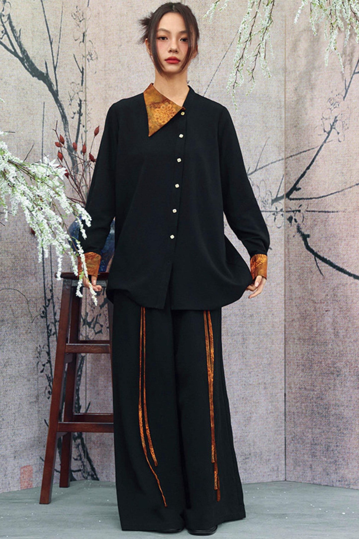 Goldener Drache Diagonal Kragenhemd