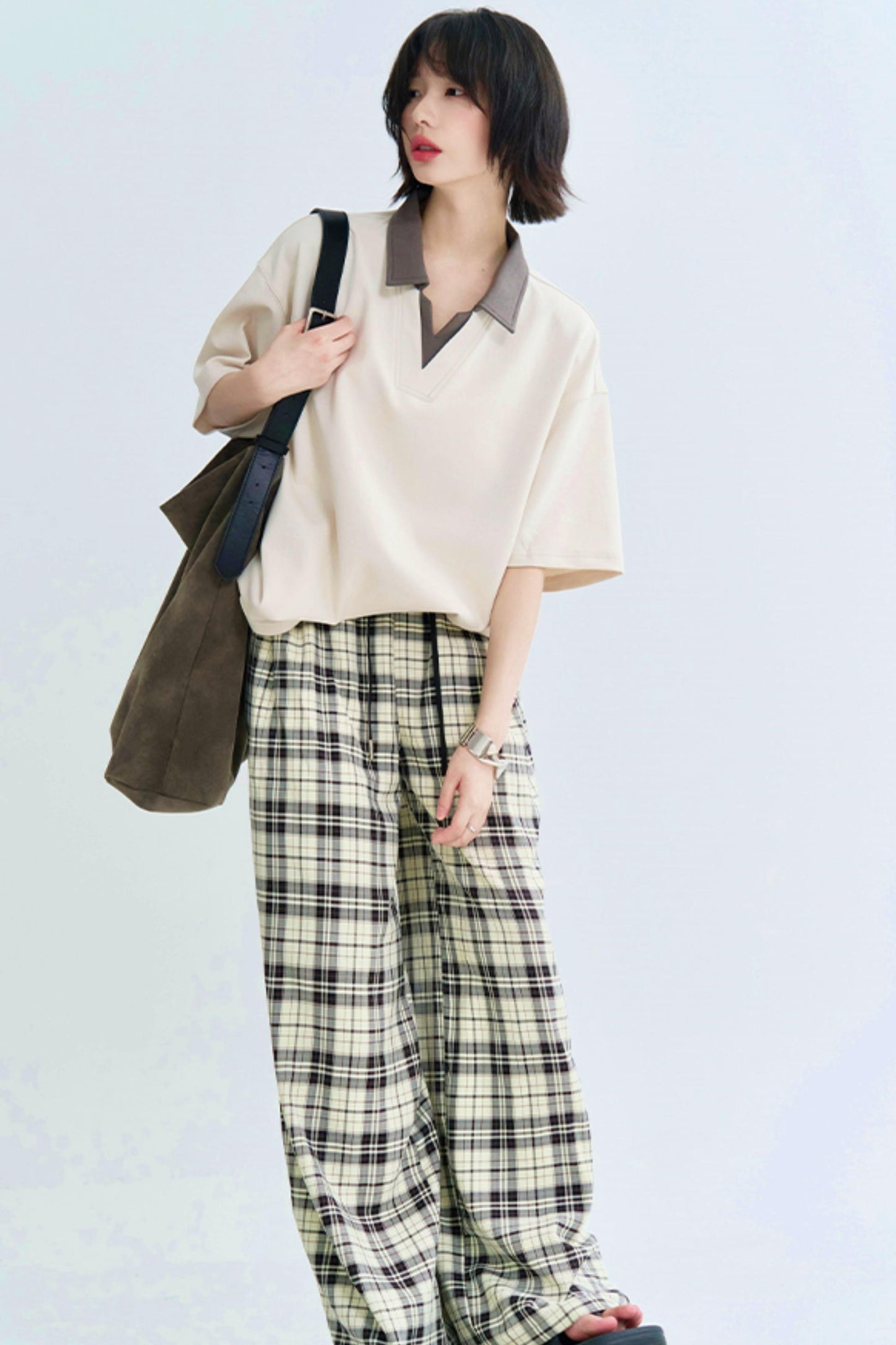 Contrast Lapel Loose Fit Faux Top