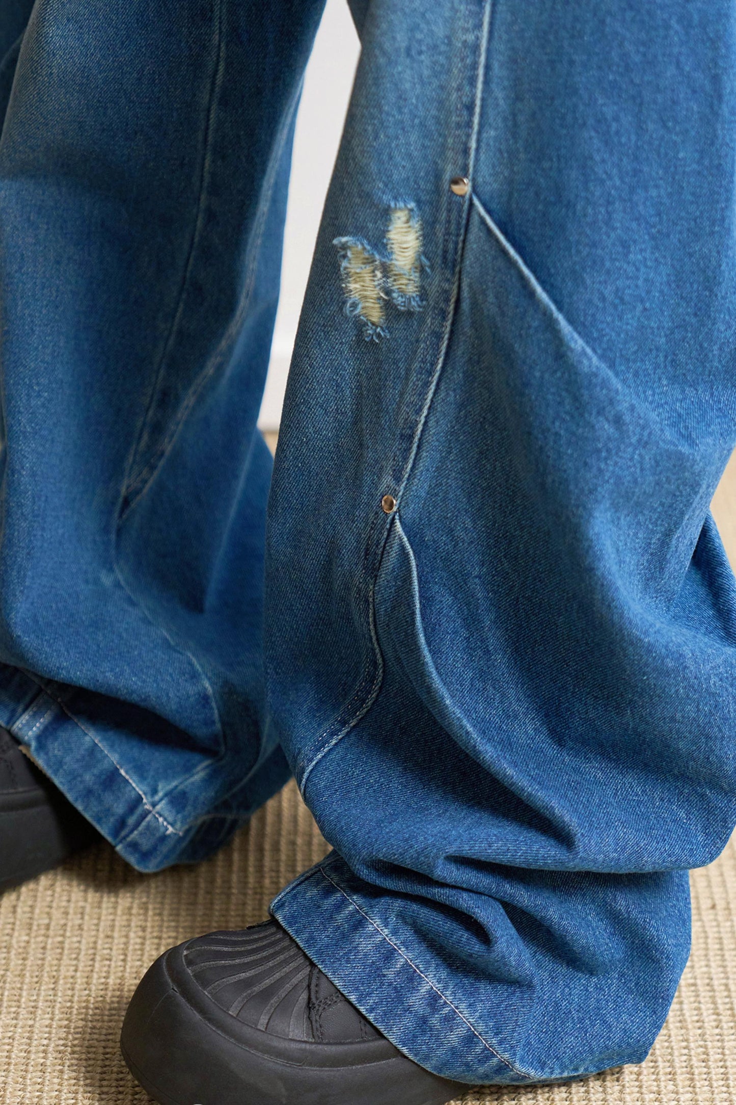 ステートメントリップドワイドレッグジーンズ