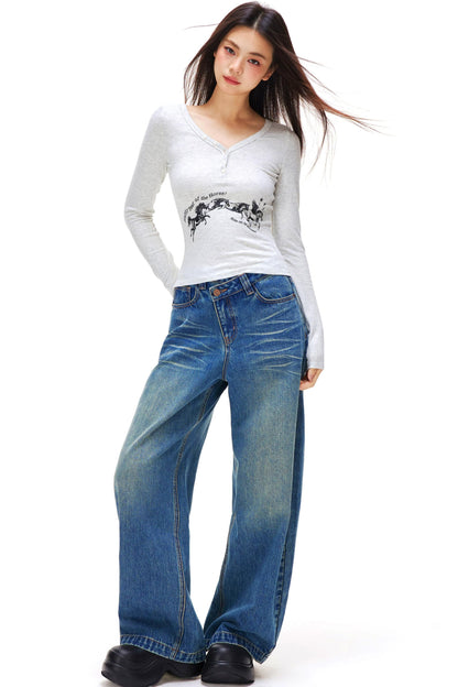 Happy Horse Design Star V-neck Top