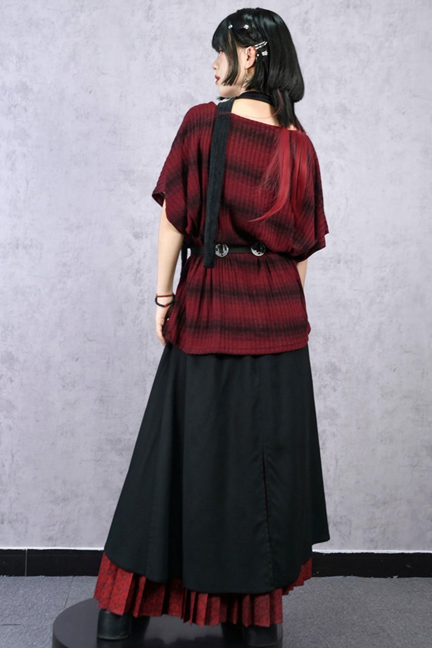 条纹针织蝙蝠袖毛衣