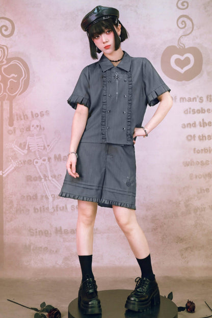 Rauchgraues Set im Uniformstil