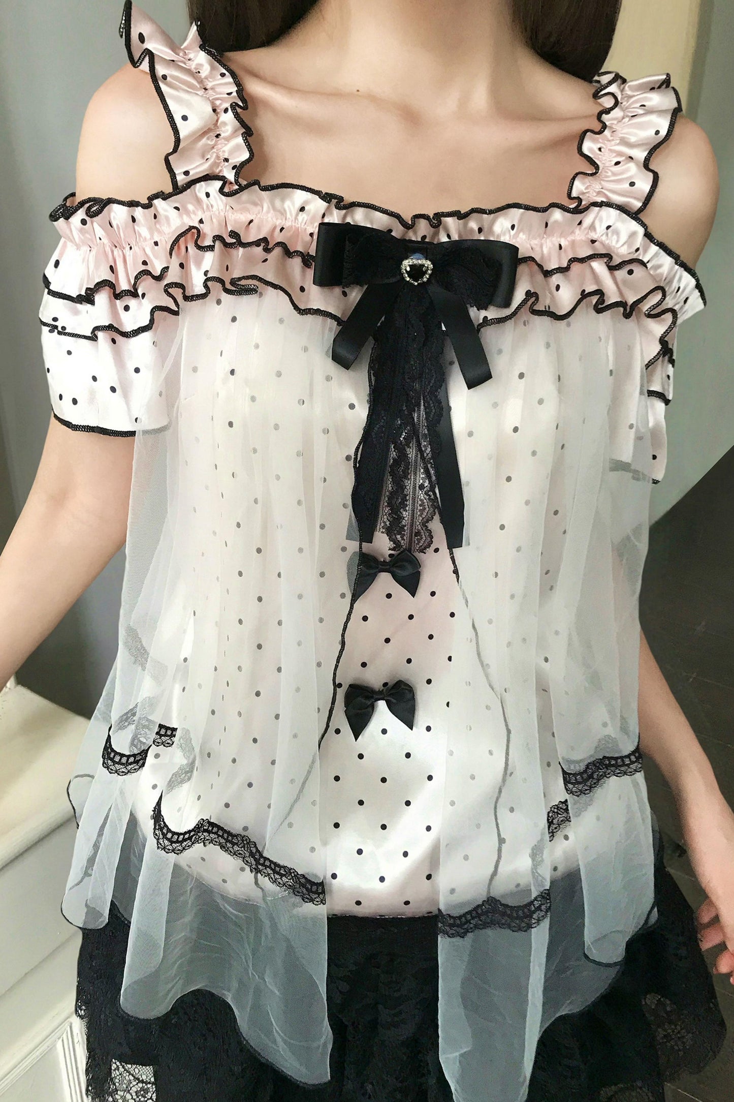 ポルカドットオフショルダートップス+スカート