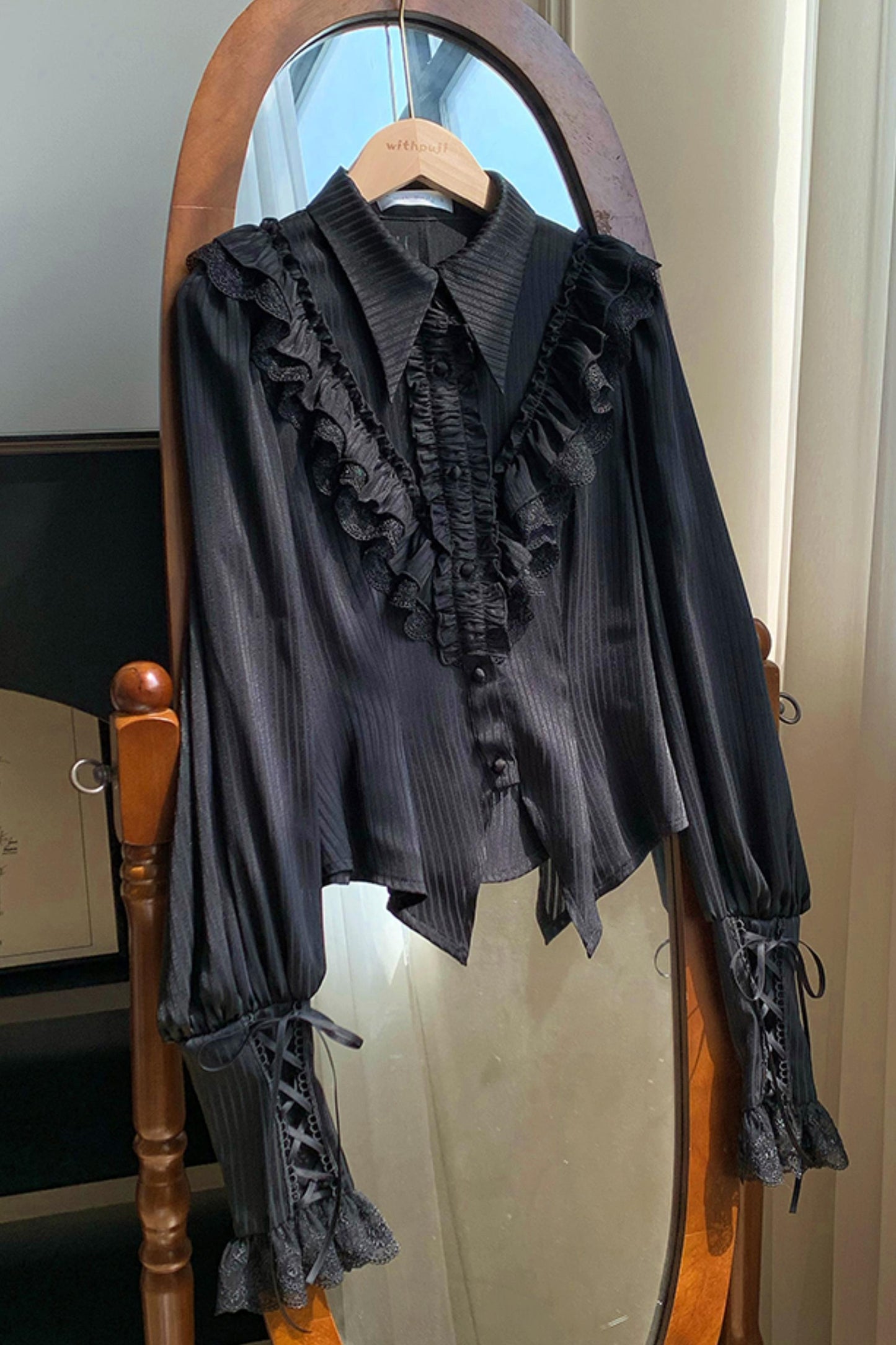 【予約商品】エレガントシフォンランタン袖シャツ