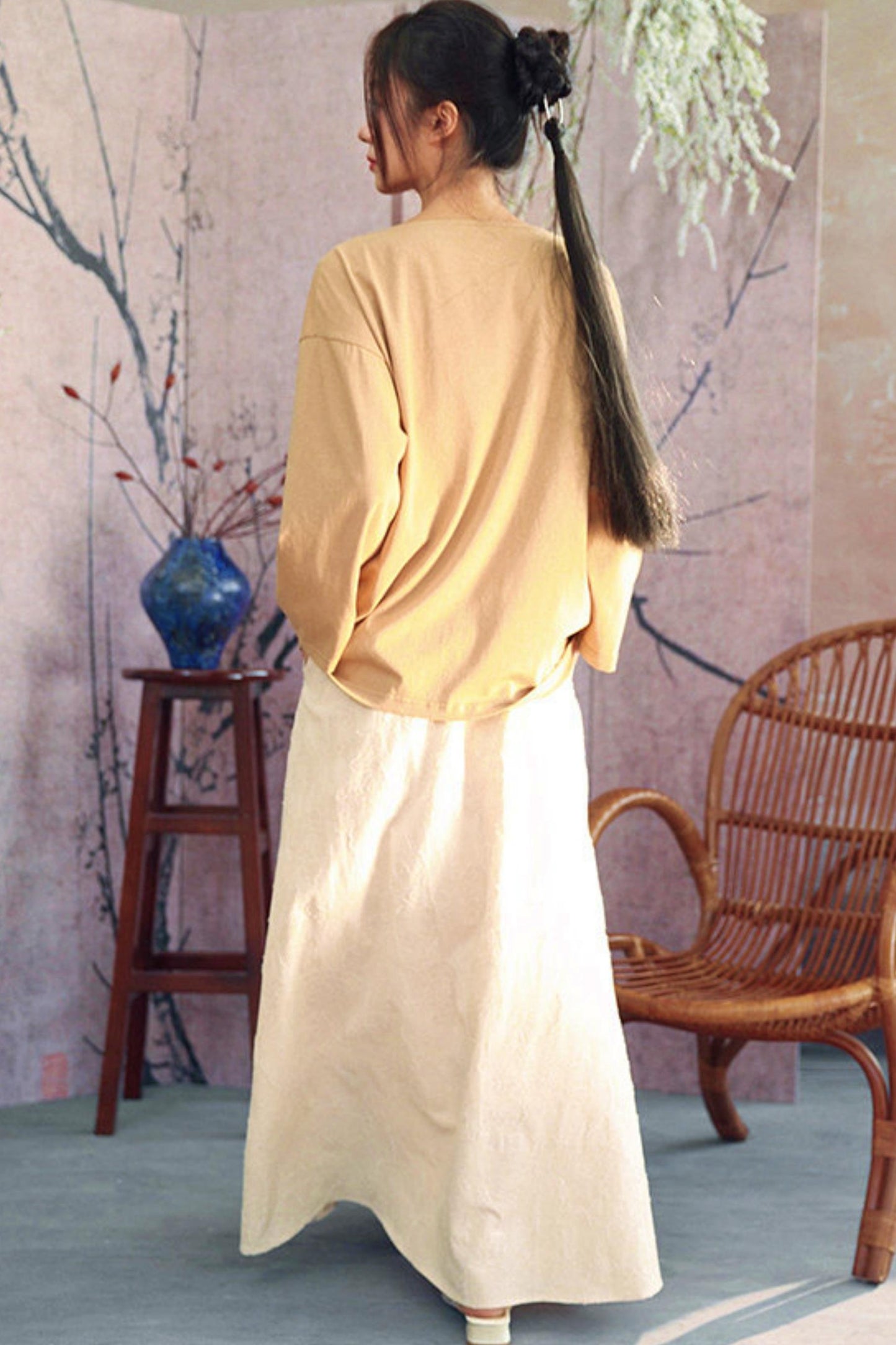 Ensemble élégant haut ample drapé en jacquard blanc cassé + jupe