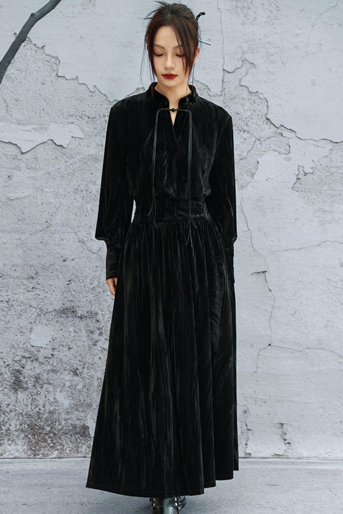 スタンドカラーべルベットドレス
