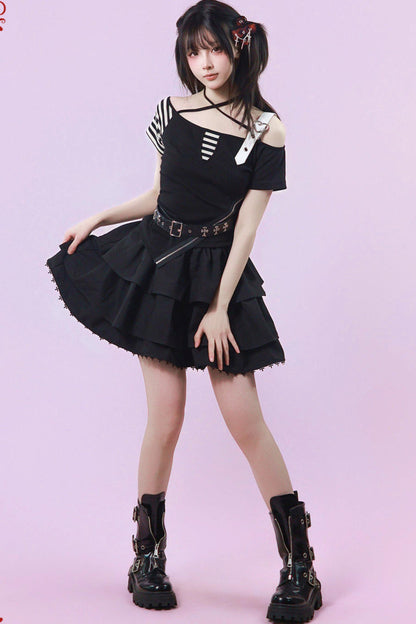 Heart Belt Off-Shoulder Punk Jirai Kei T-Shirt