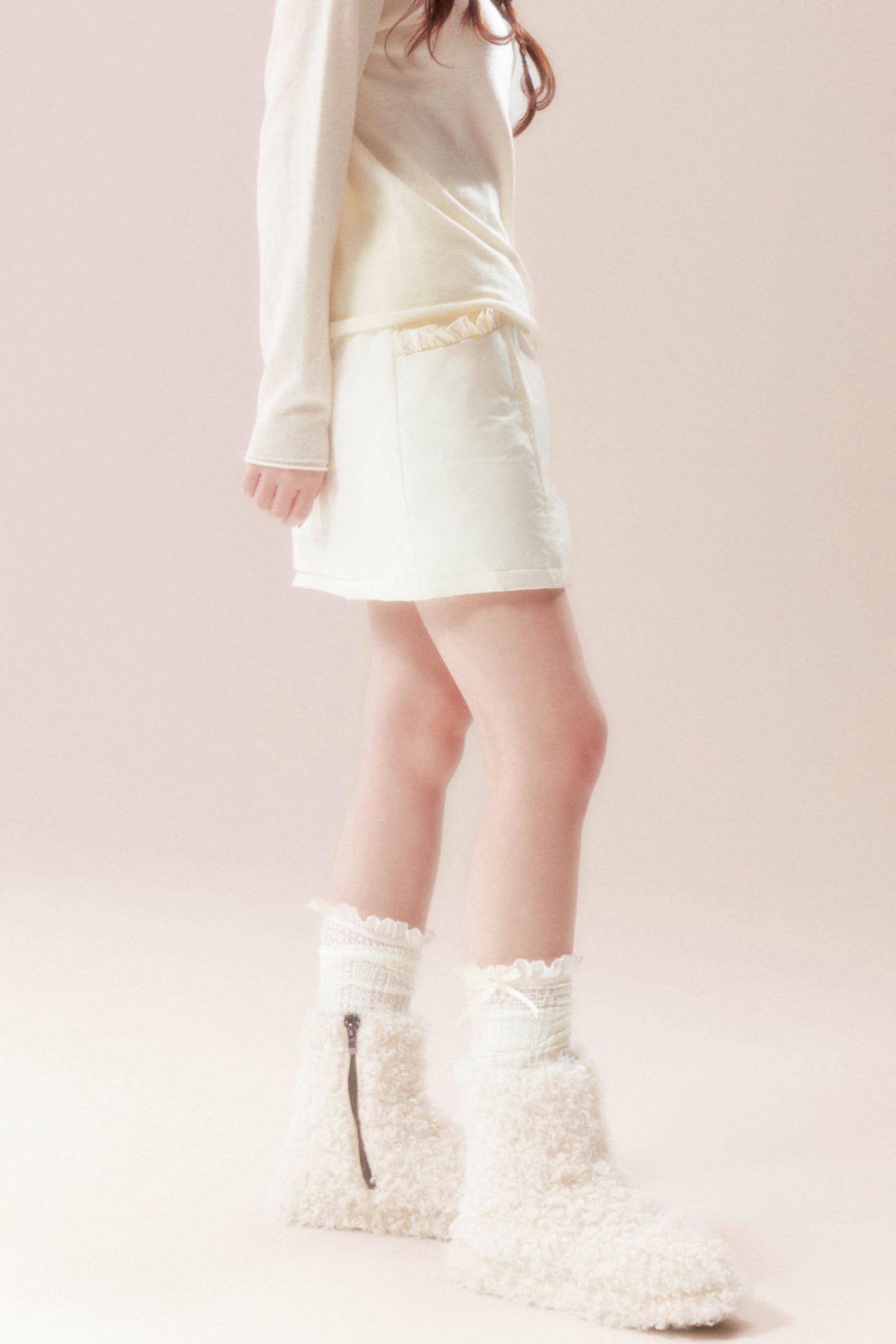 アーモンドクリームラッフルドスカート
