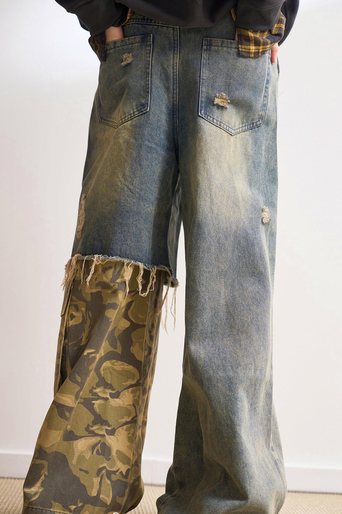 ステートメントパッチワークカモジーンズ