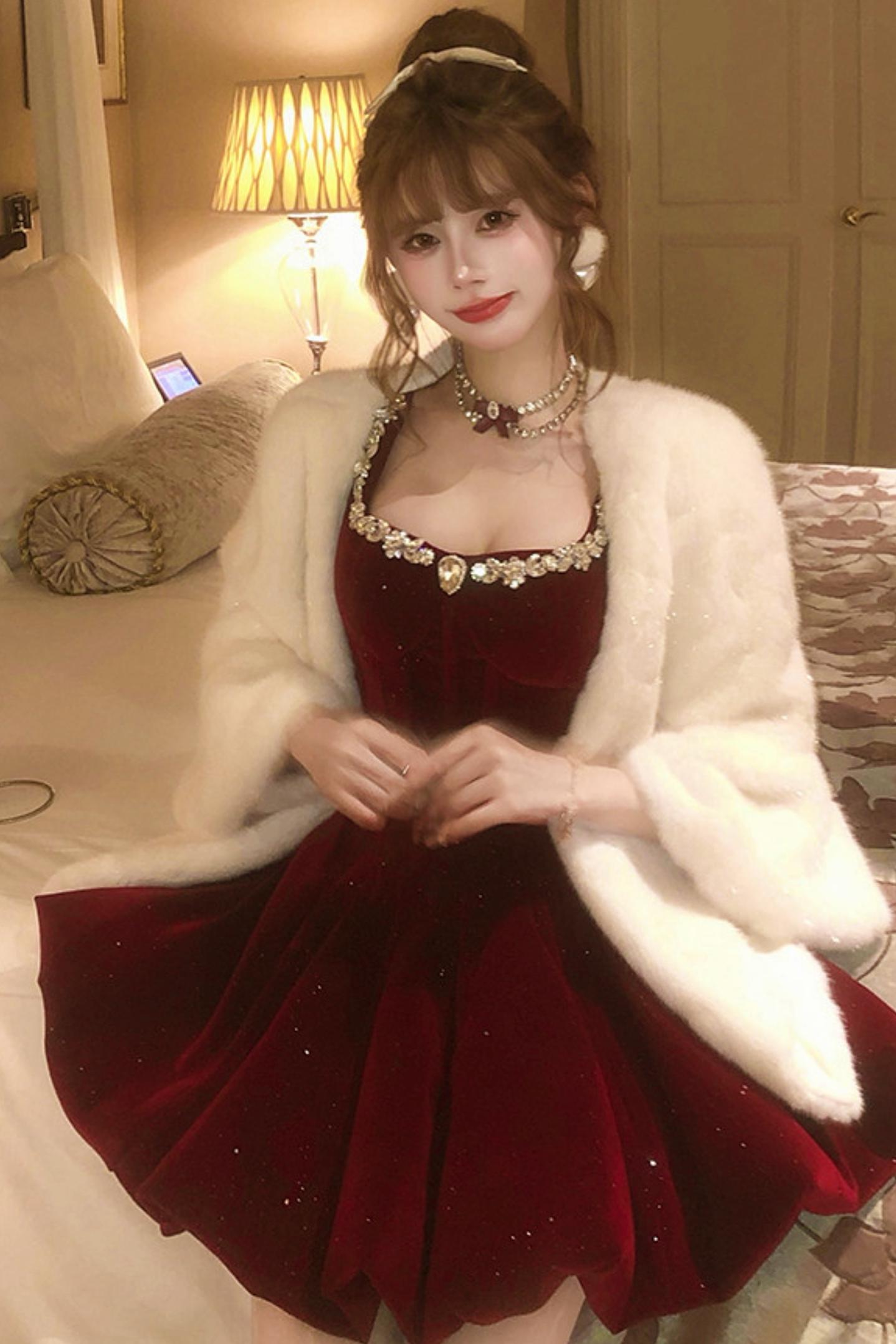 Sparkling Diamond Rhinestone Necklace