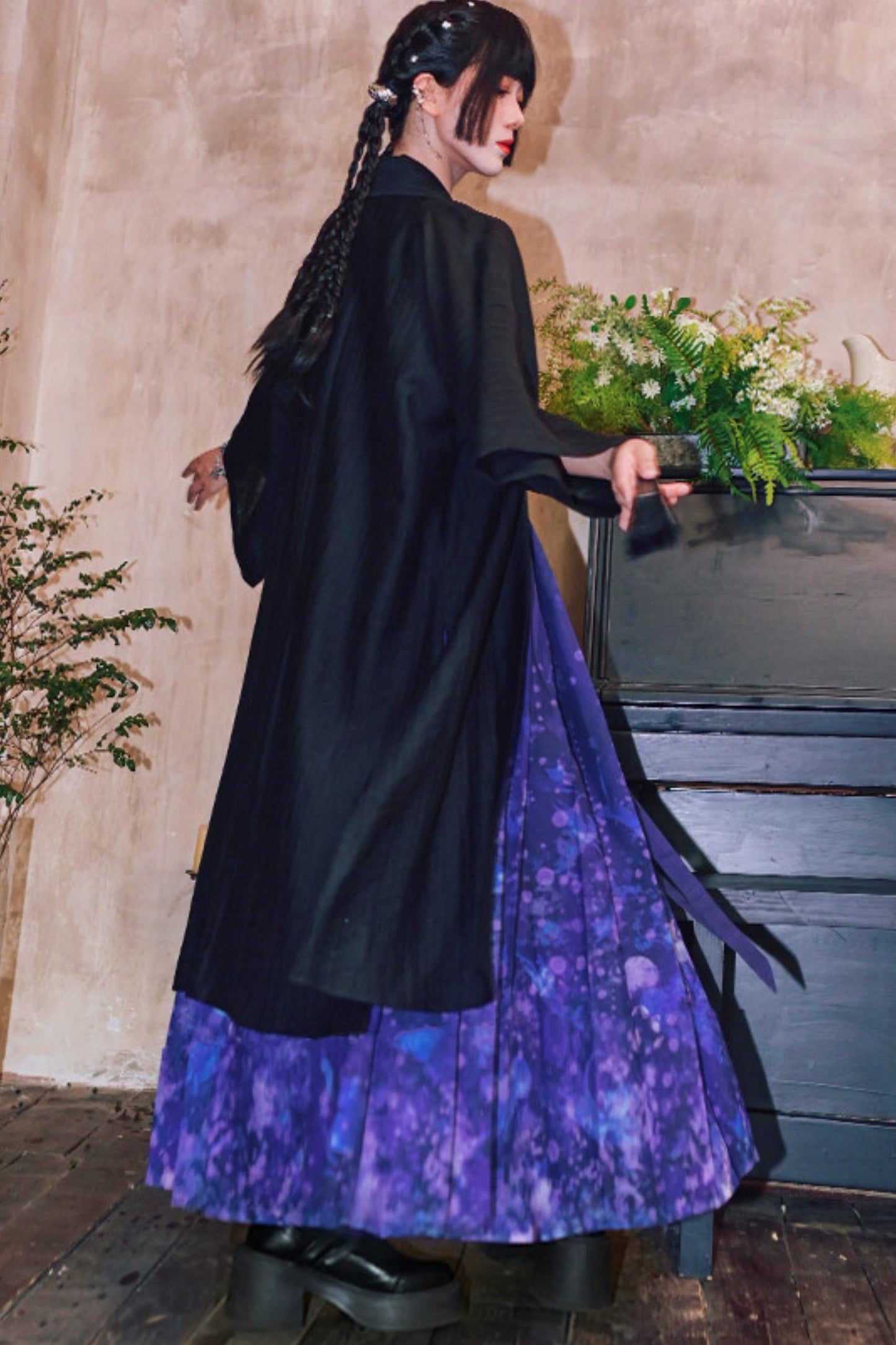 Fantasy Floral Shadow Chinese-Style Set