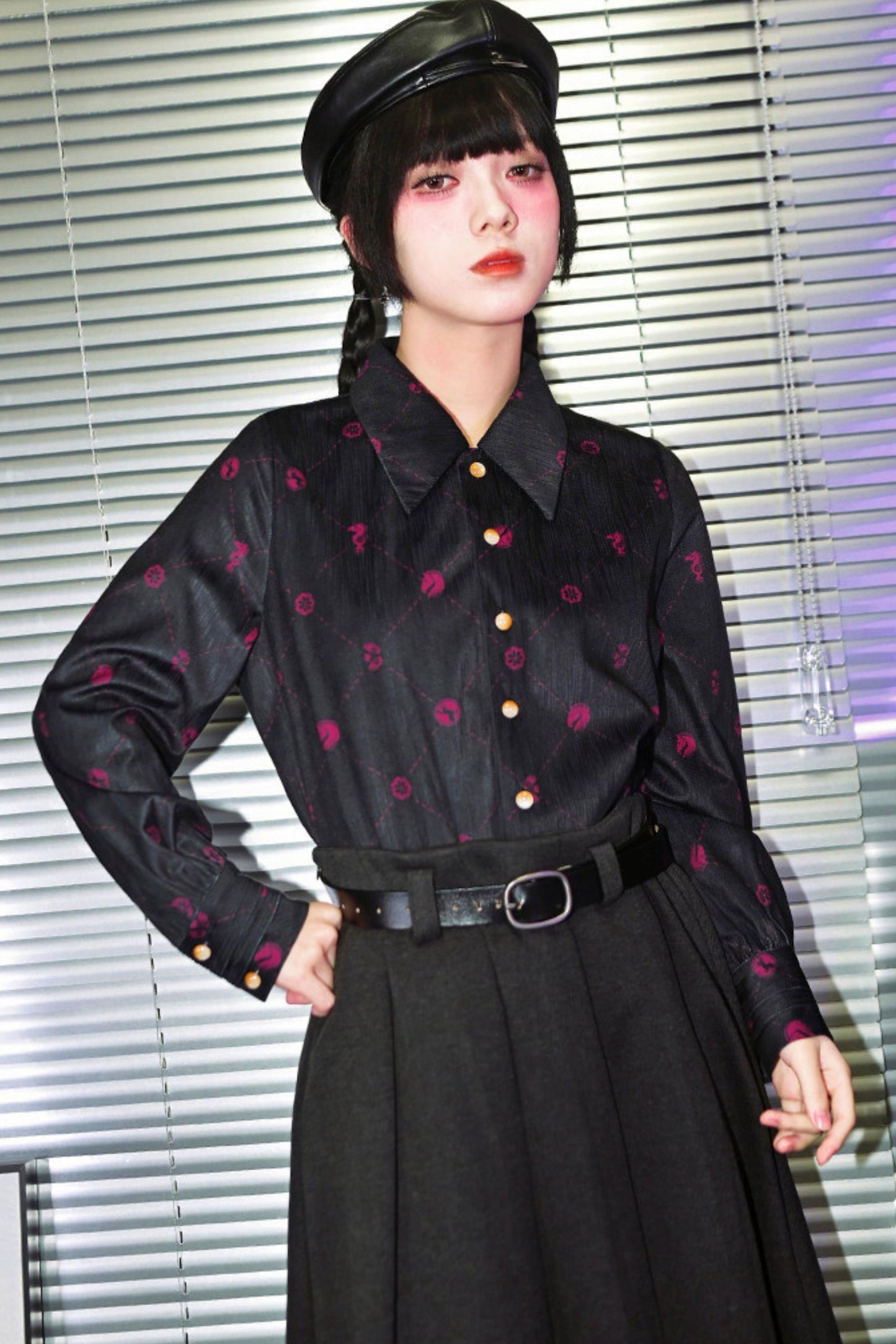 アンブライドゥルドチェスゲームブラウス