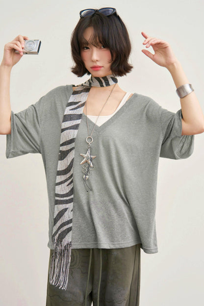 Loose Neck Design Top