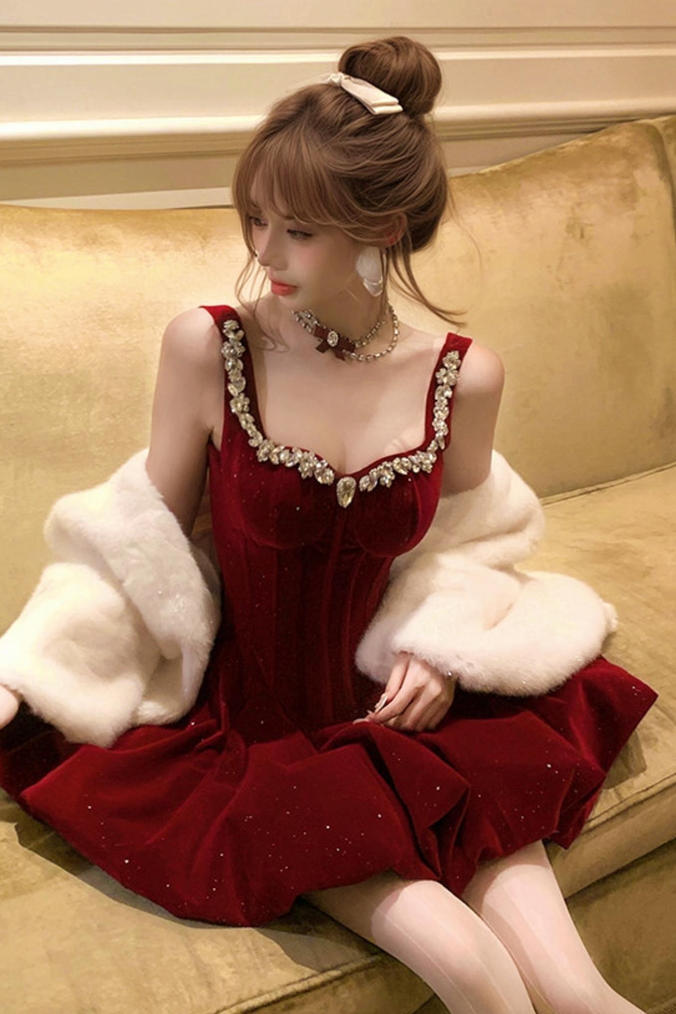 Sparkling Diamond Rhinestone Necklace