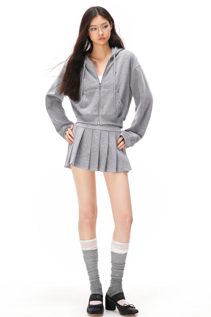 カジュアルジップアップパーカー+プリーツスカート