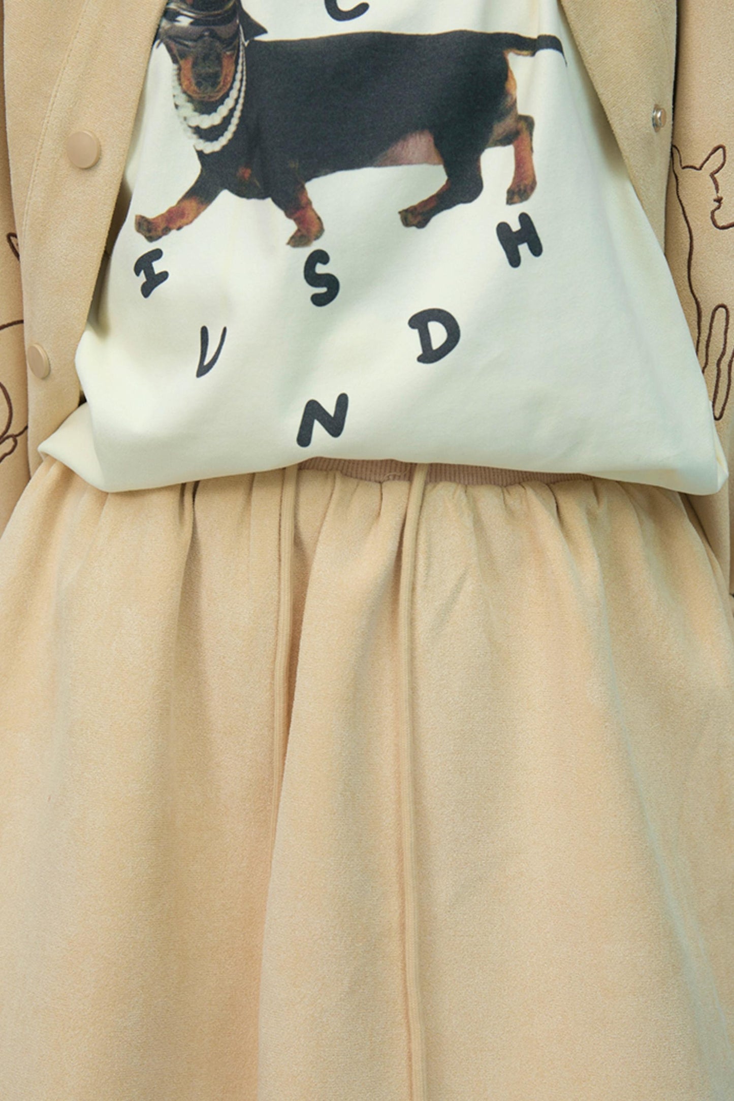 ウィートベージュエンブロイダージャケットセットアップ