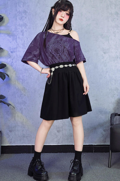 Lila dunkles Ein-Schulter-T-Shirt im Dekadenz-Look