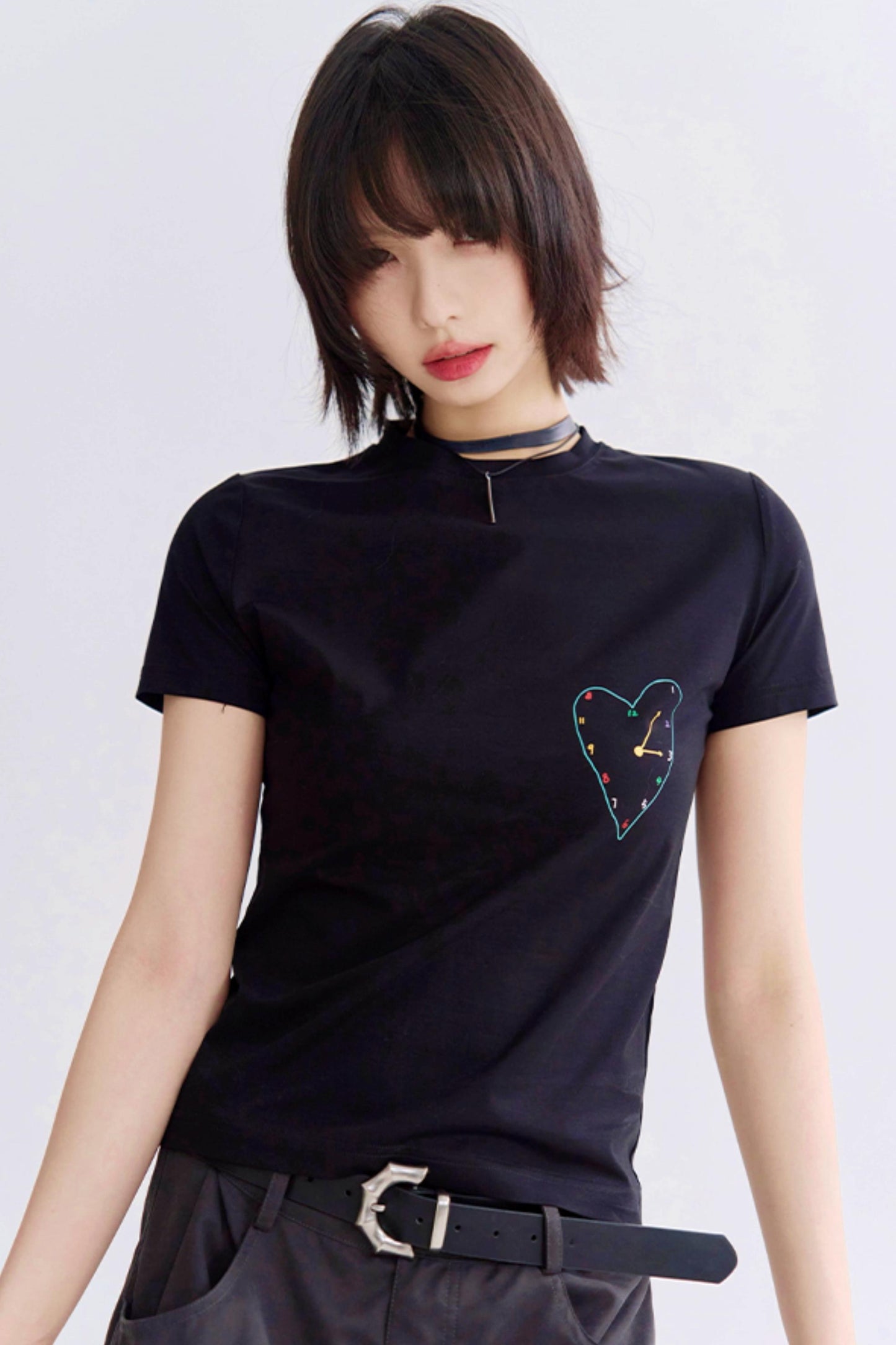 Slim Love Graphic Cropped Tee