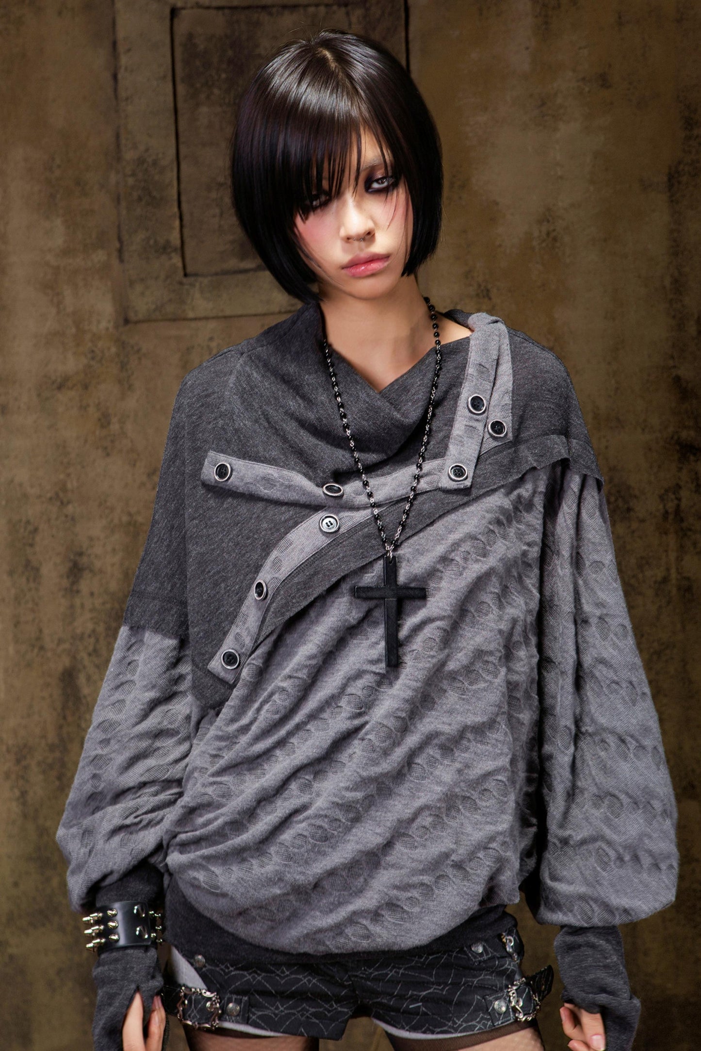 Stacked Collar Batwing Top