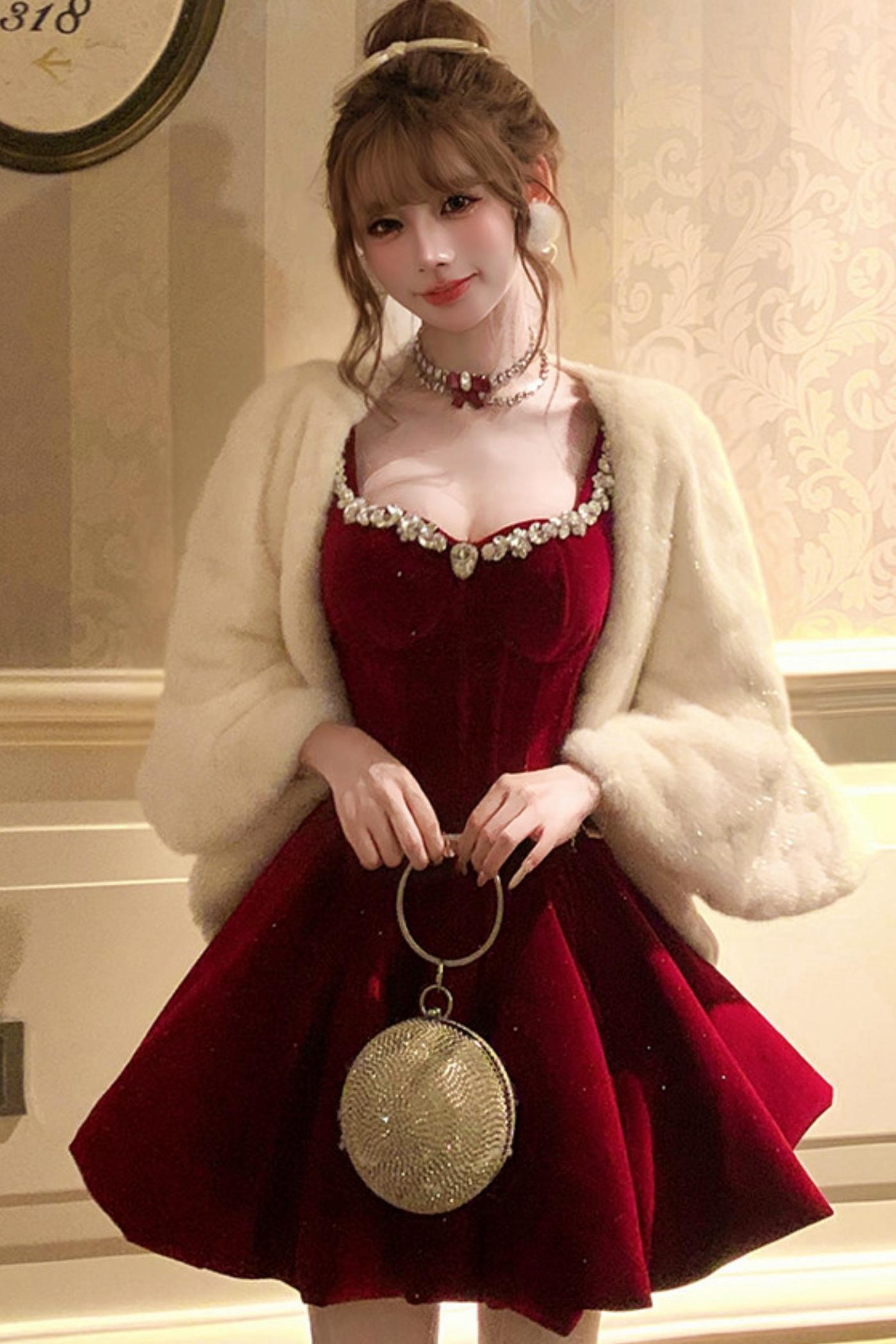 Sparkling Diamond Rhinestone Necklace