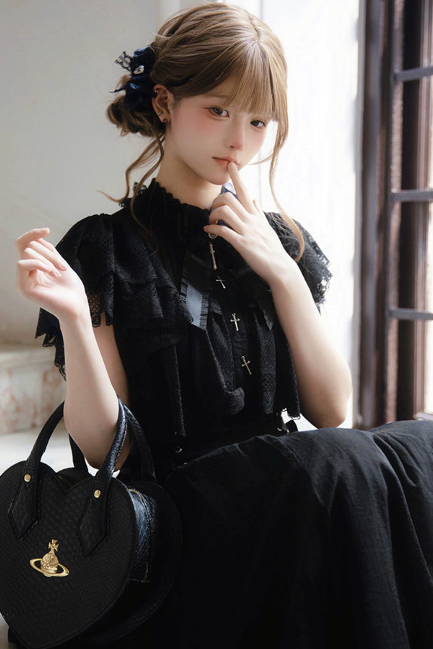 Gothic Young Lady Lace Dress + Accessories