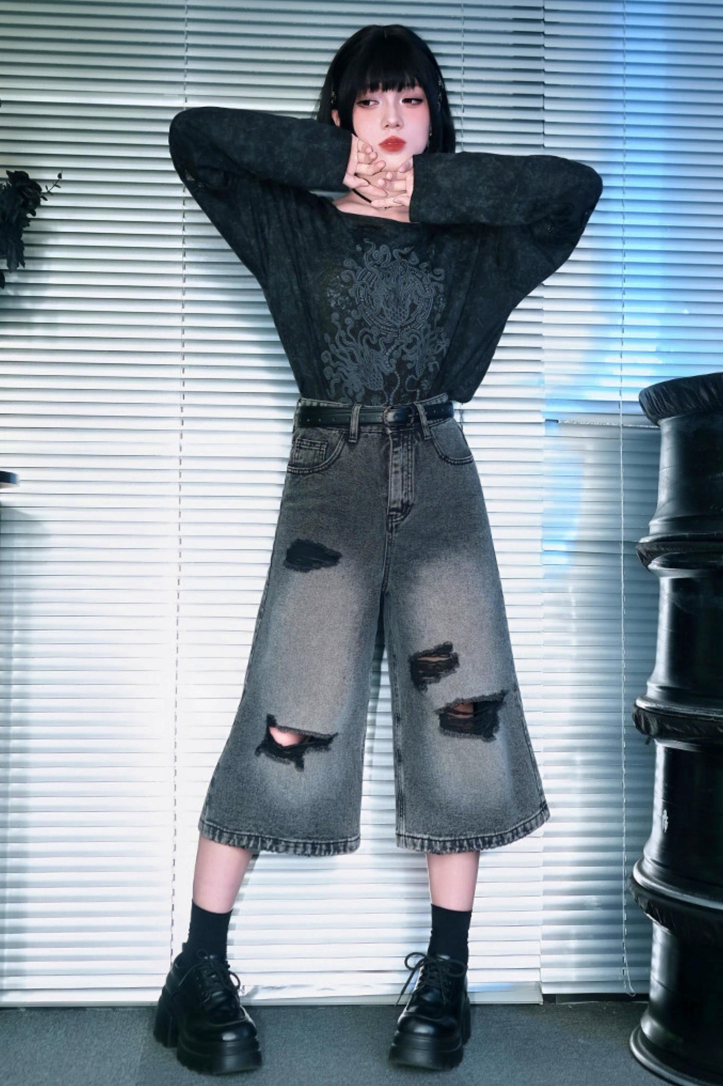 Ruins Street Distressed Denim Pants