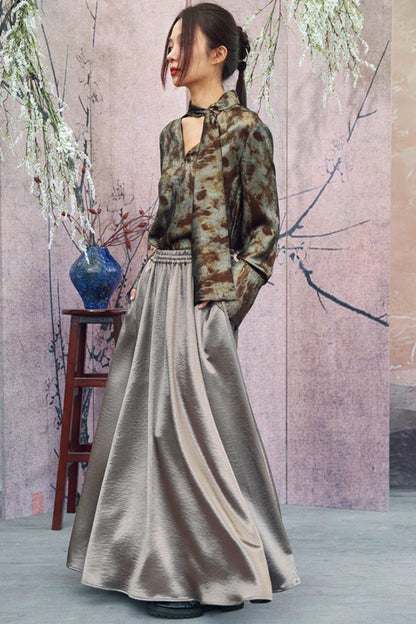 Silbergrau-Metallic-Satinbluse